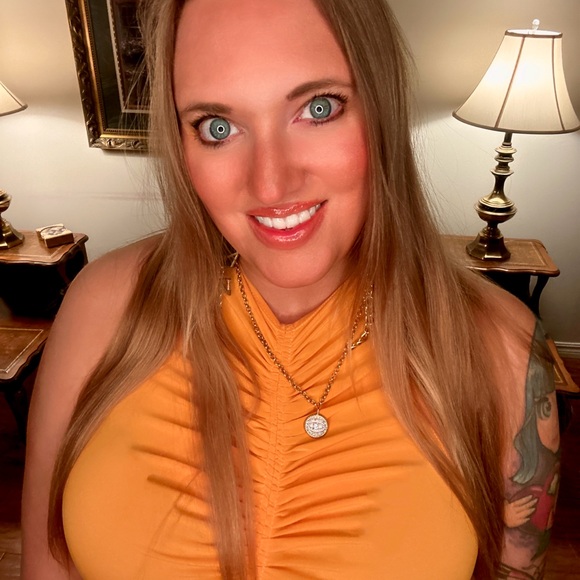 blondiewhoshops